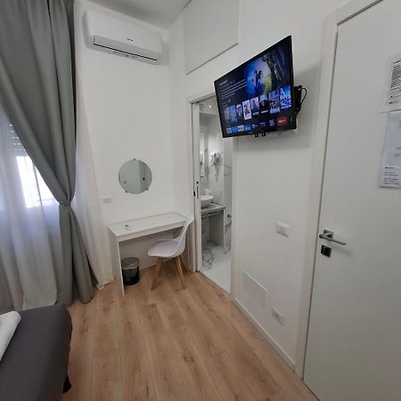 Отель Bemy Рим Экстерьер фото